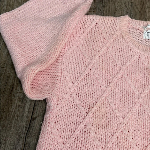 Item II • Vintage Hand Knit Sweater - Picture 6 of 7